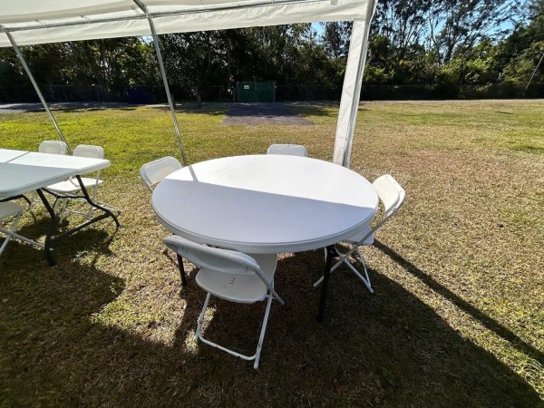 Table & Chair Rental in Hialeah, FL (1)