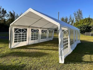 Tent Rental in Hialeah, FL (1)