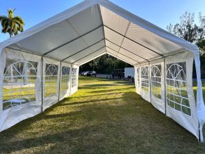 Tent Rental in Hialeah, FL (2)